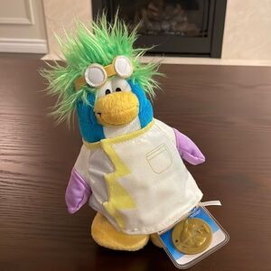 Disney Club Penguin Rad Scientist Plush NWT Great Condition w Game Tag 9” tall